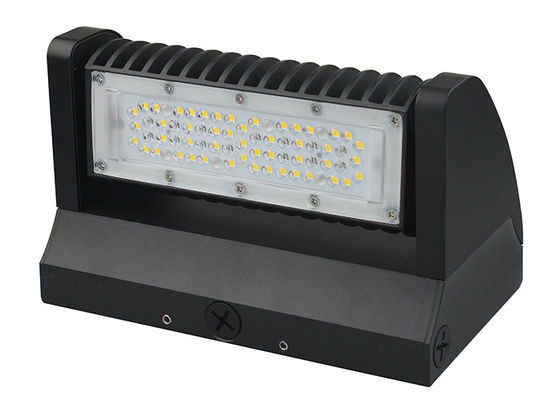 Lumière du noir IP65 5300LM 130LM/W 277V LED Wallpack d'UL