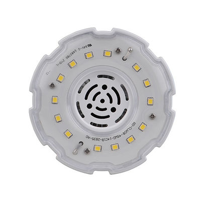L'ampoule LED du maïs 7020LM s'allume