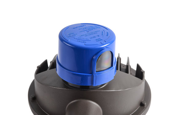 crépuscule de 55W 120V 5000K LED à Dawn With Photocell